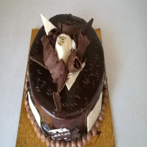 Buy Chocolate cake online in Kathmandu Nepal cake ordered online in Kathmandu, Nepal